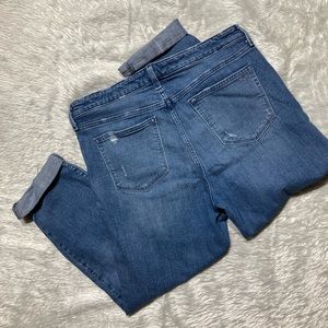 Vineyard Vines Crop Jeans